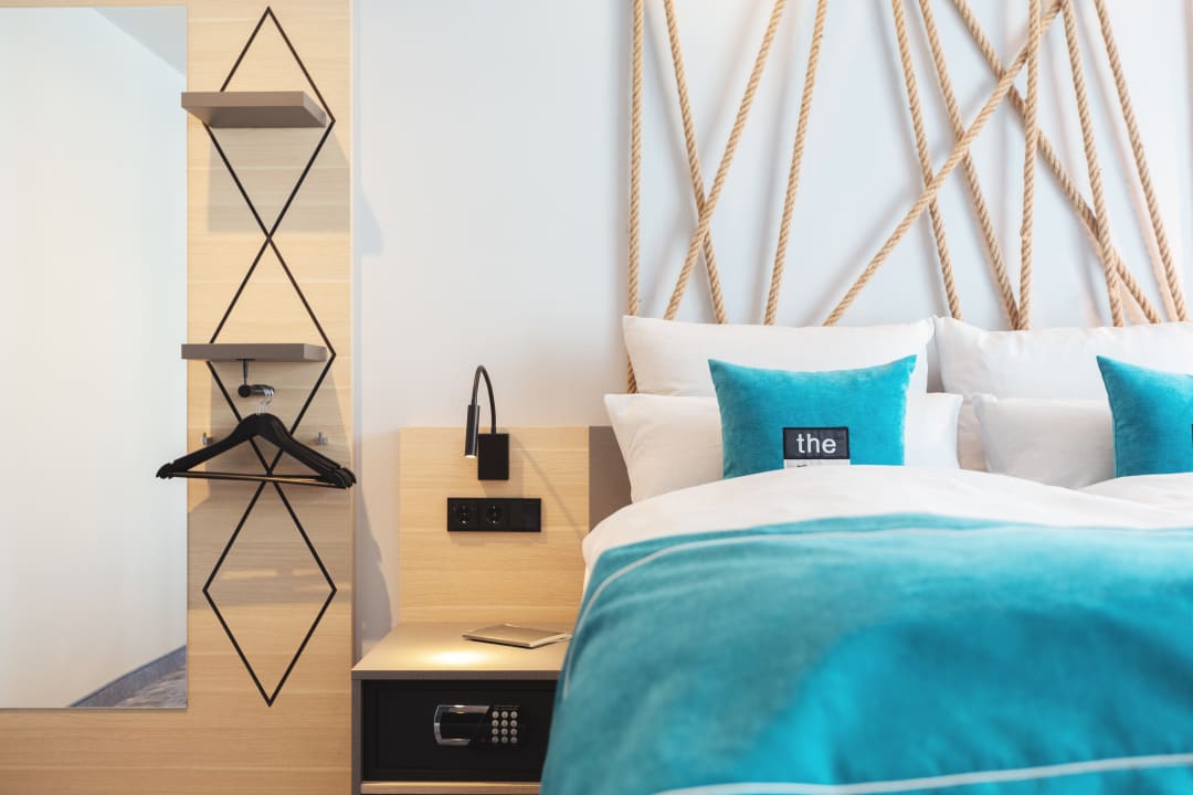 Zimmer Holiday Inn - the niu, Yen Hamburg City