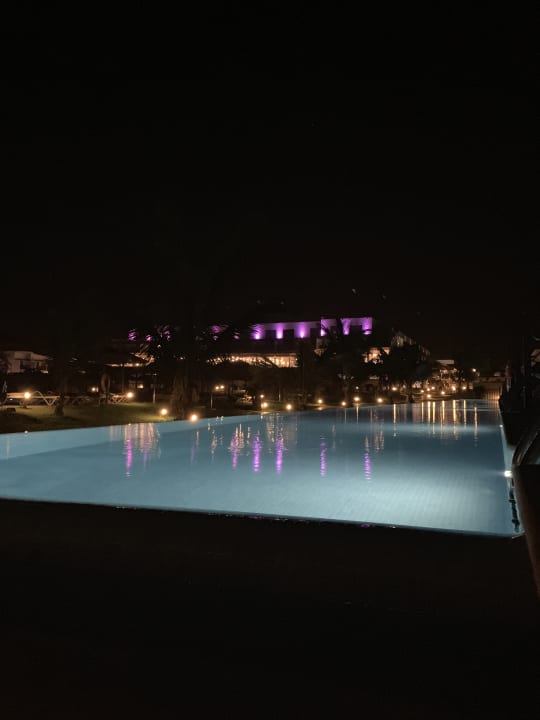 Pool Meliá Laguna Beach