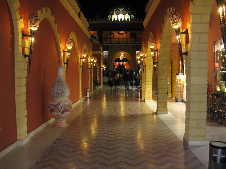 Innenbereich mit Geschäften Pickalbatros Alf Leila Wa Leila Resort - Neverland Hurghada