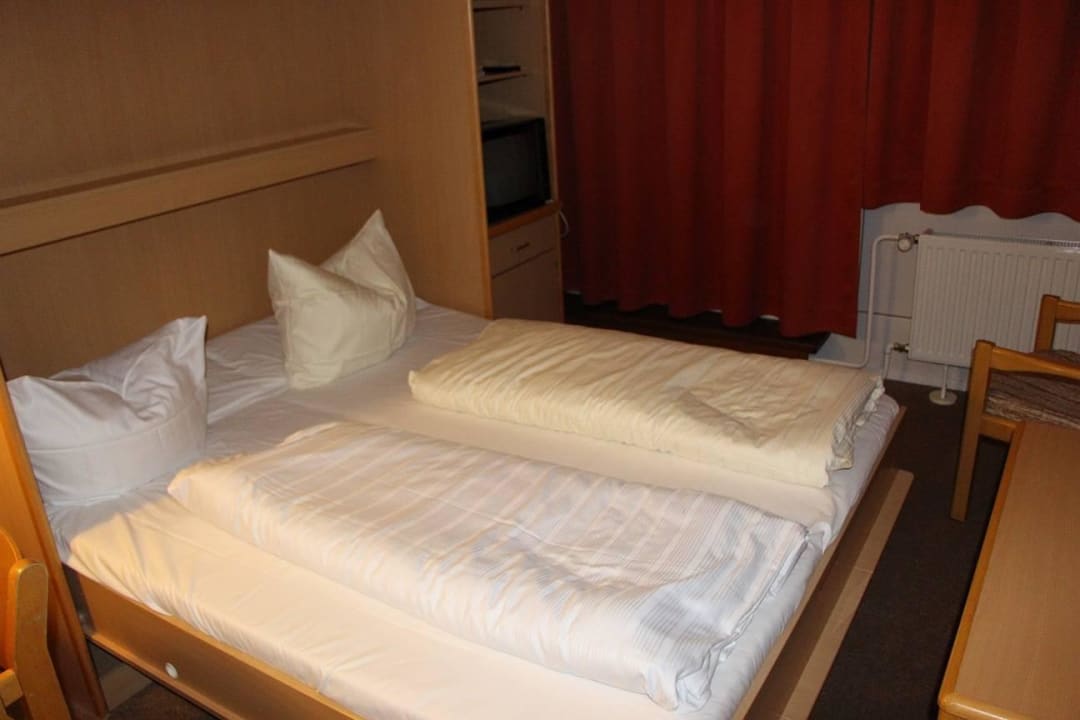 Bett im Zimmer Predigtstuhl Resort