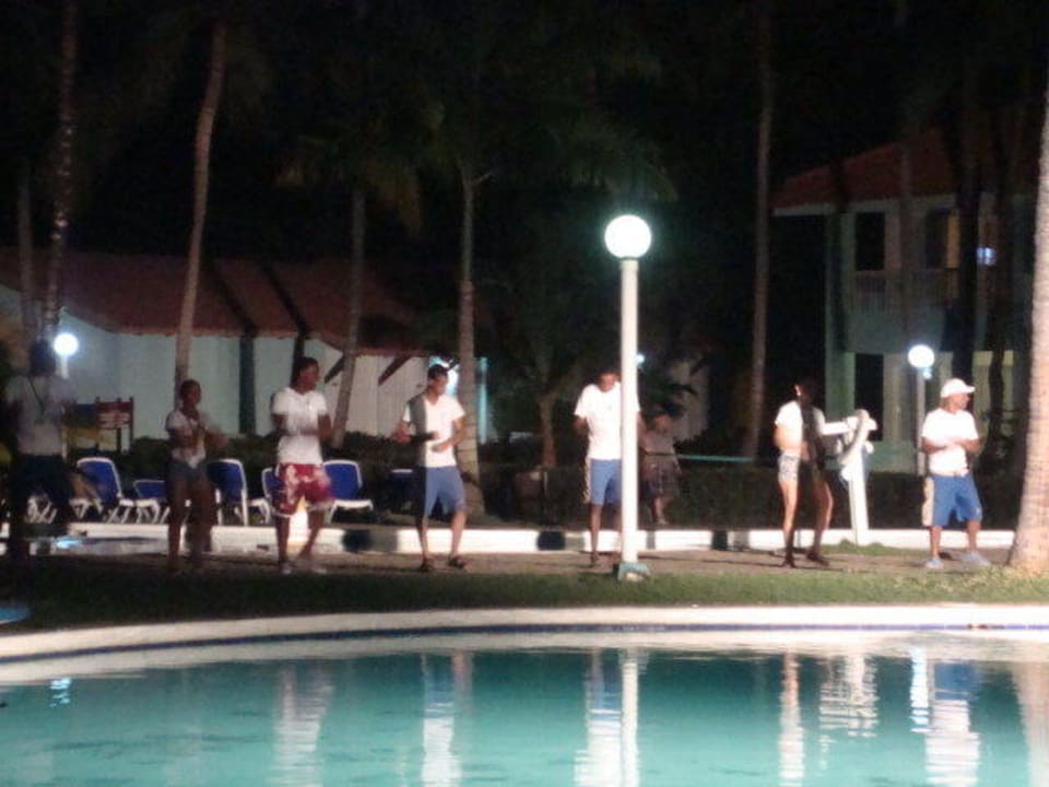Poolshow Wyndham Alltra Samana