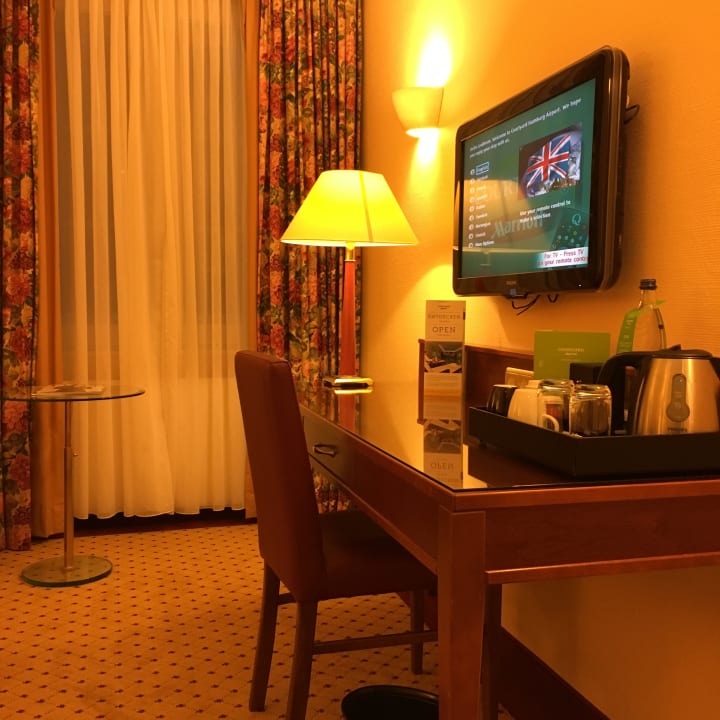 Zimmer Hotel Courtyard by Marriott Hamburg Airport