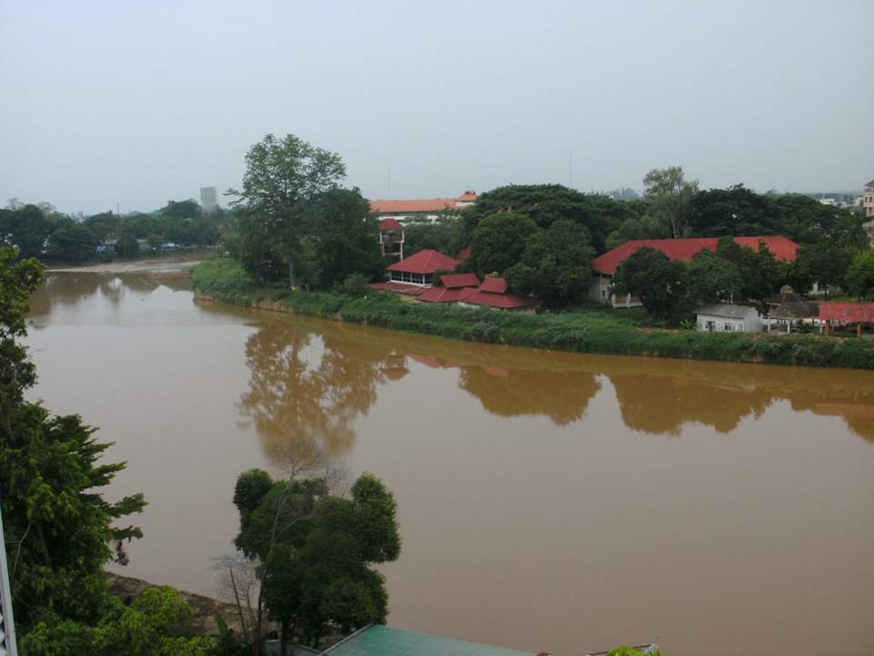 Ausblick zum Fluss Hotel Holiday Inn Chiangmai