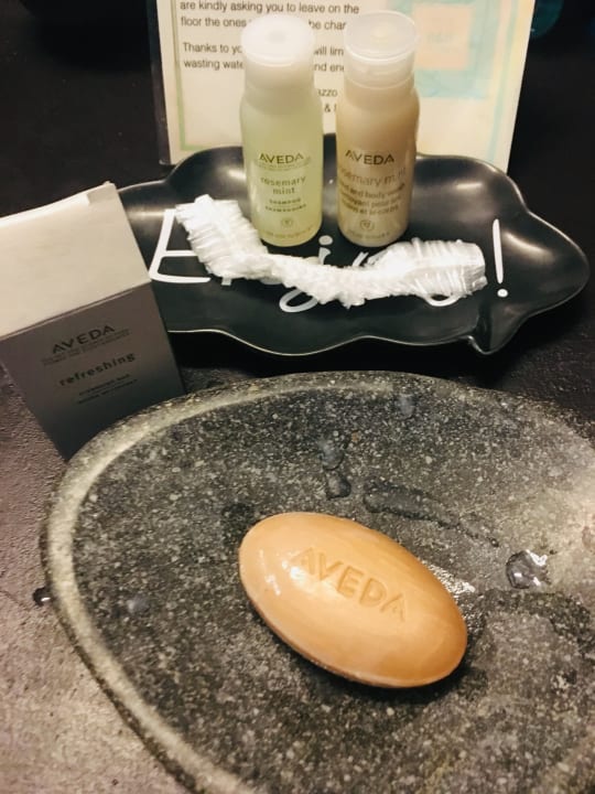 Zimmer Palazzo Gozzi Bed & Beauty