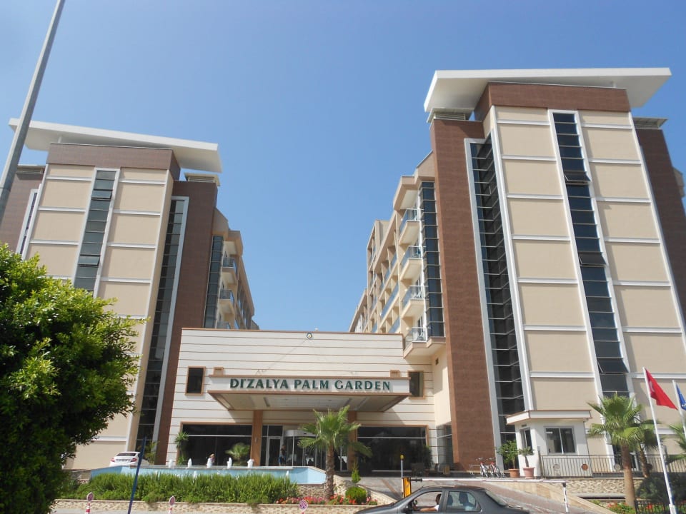 Eingang Dizalya Palm Garden