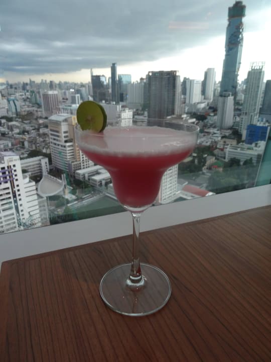 Leckerer Cocktail Eastin Grand Hotel Sathorn