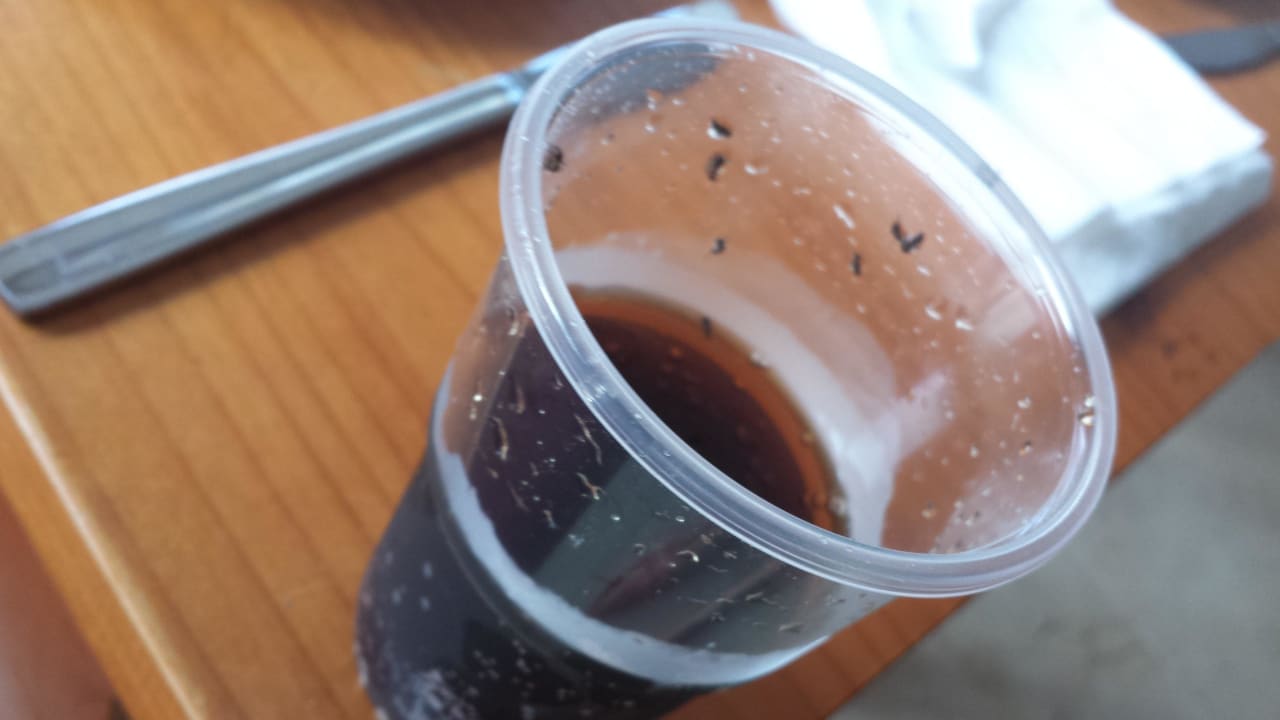 Cola mit Fleischeinlage Bei Juan Playa Blanca