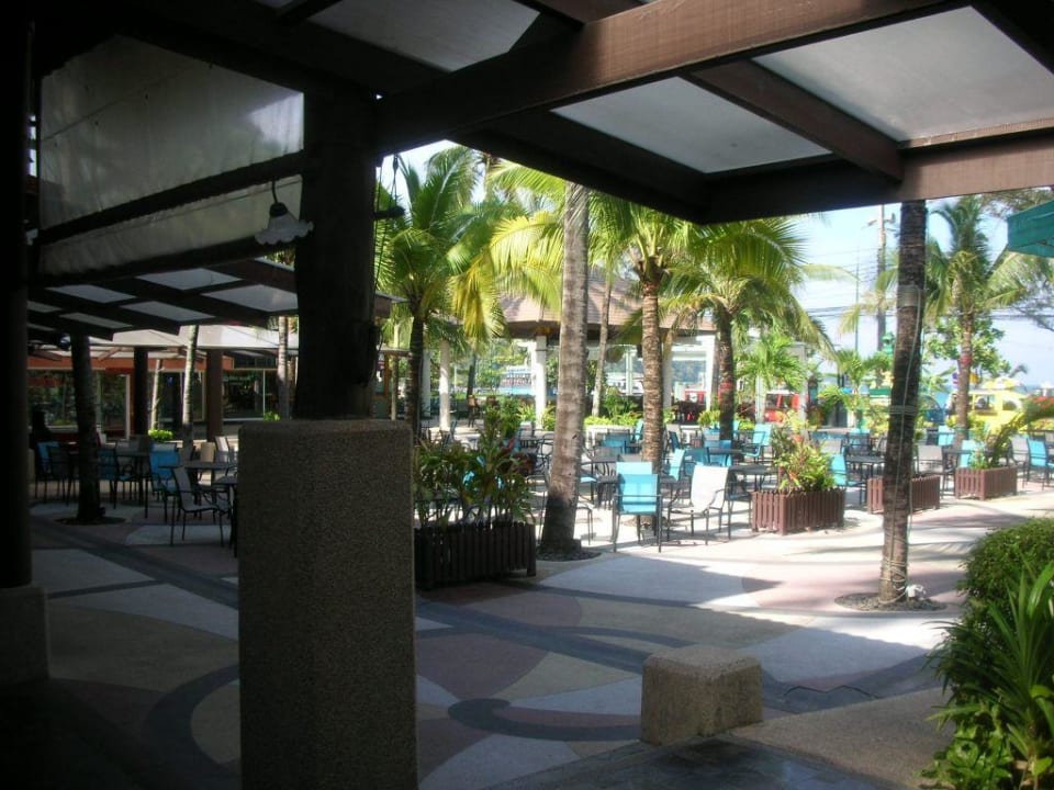 Das Restaurant Cafe del Mar mit Sunset Bar Courtyard by Marriott Phuket, Patong Beach Resort