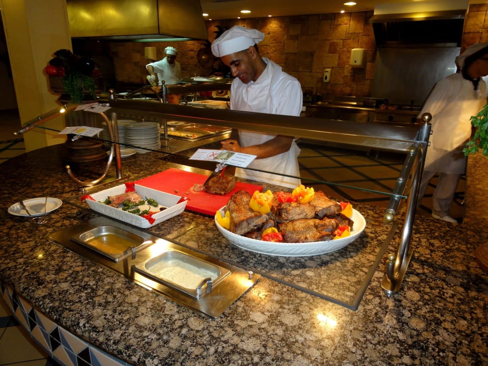 Aufschnitt von Grillgut und Braten Alua Suites Fuerteventura