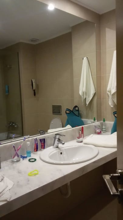 Bathroom Asterias Beach Resort