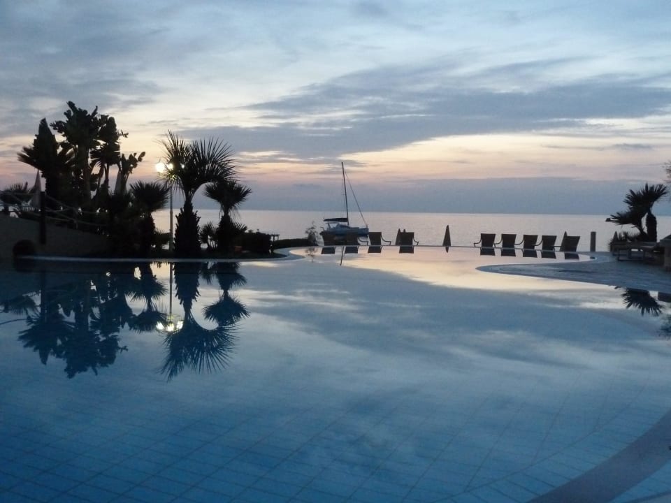 Pool am Meer Hotel Villaggio Il Gabbiano