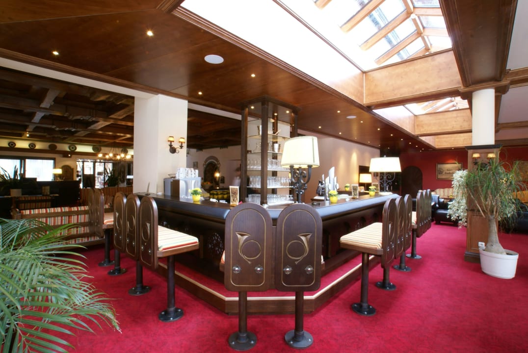 Hotelbar Upside Down Town Hotel-Neue Post