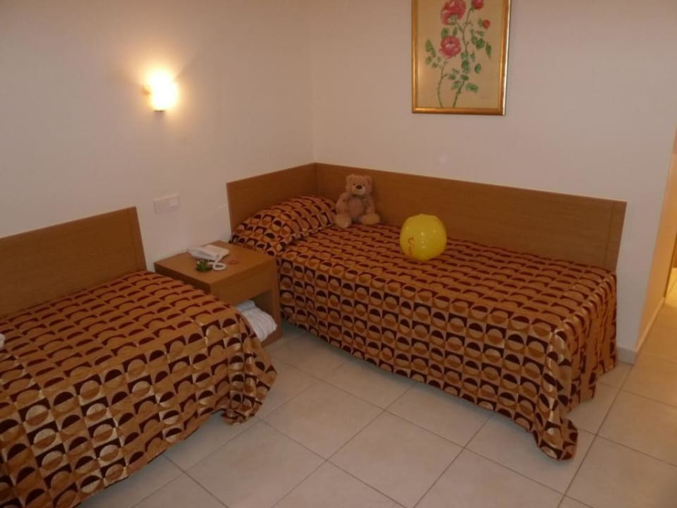 Kinderbereich unseres Familienzimmers Hotel Kalithea Horizon Royal