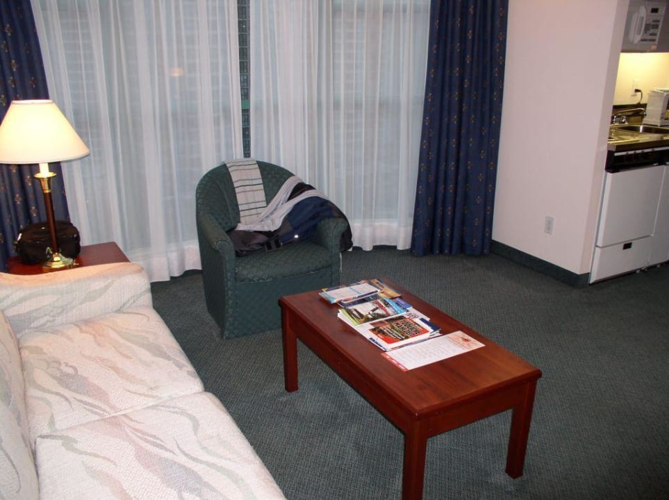 Wohnzimmer im Rosedale on Robson Hotel Rosedale on Robson