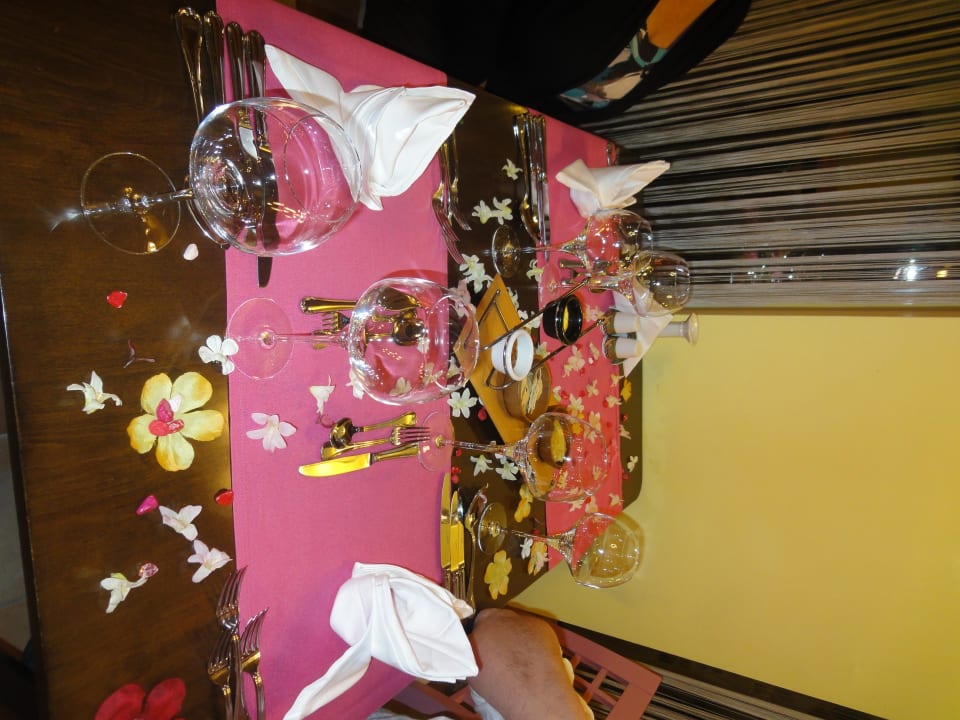 Schön gedeckter Tisch Sunis Evren Beach Resort Hotel & Spa