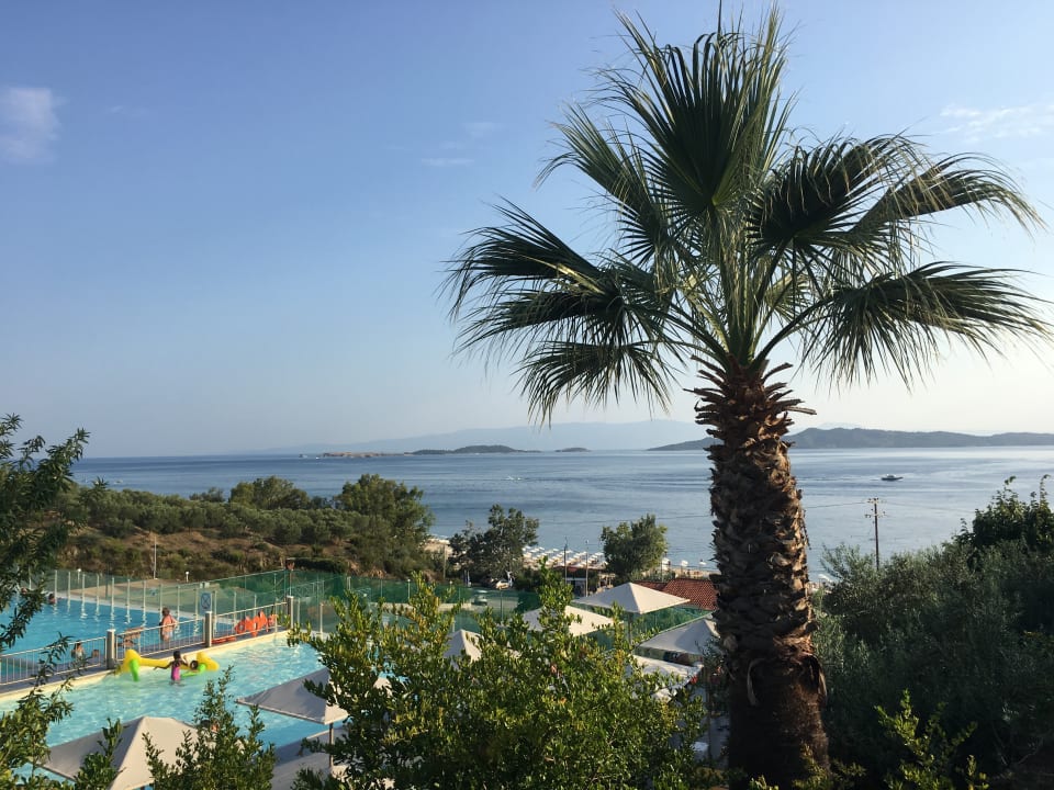 Ausblick Akrathos Beach Hotel