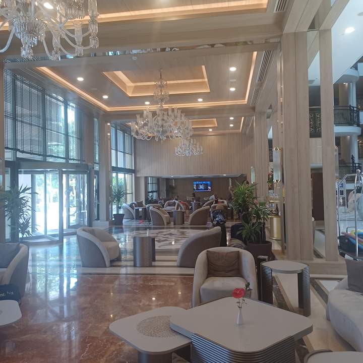 Lobby Aydinbey Kings Palace & Spa