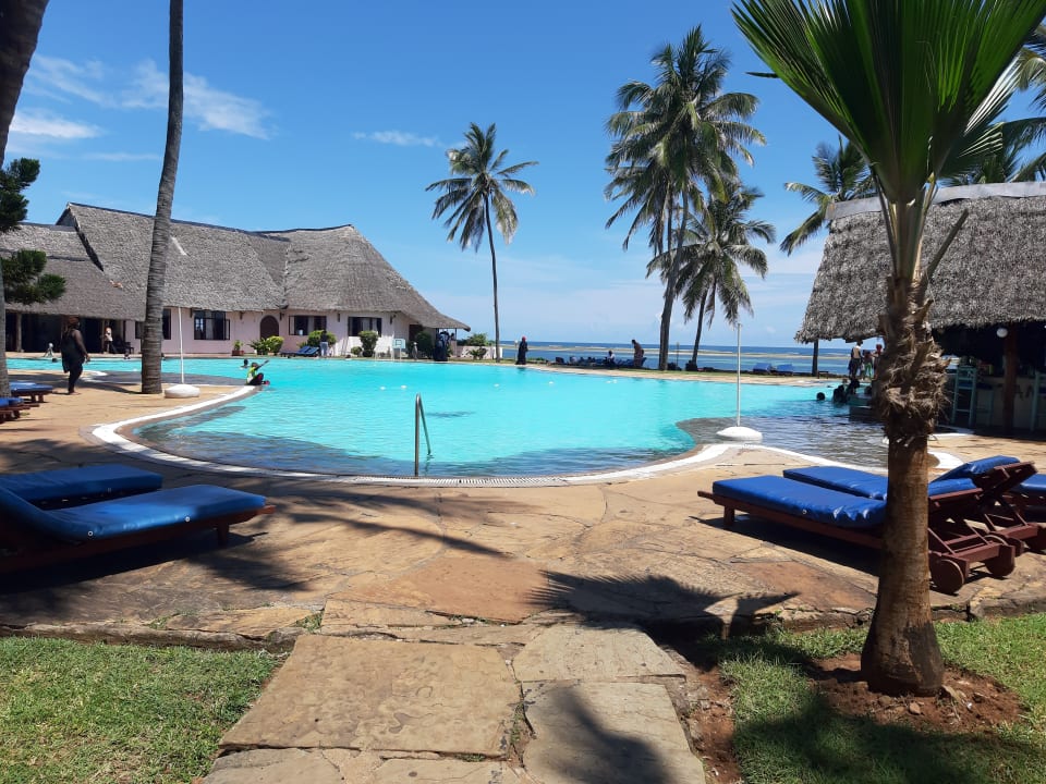 Außenansicht Reef Hotel Mombasa