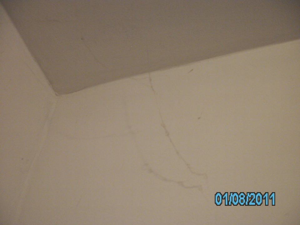 Spinnweben im Bad Hotel Kiss Family