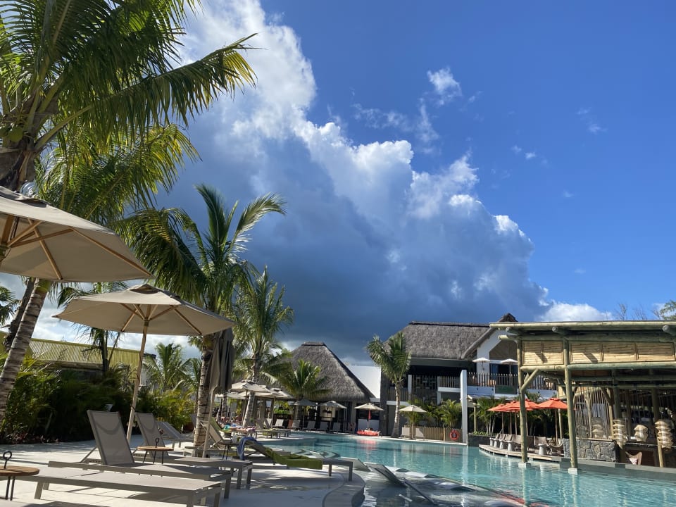 Pool Sunrise Attitude - Adults Only