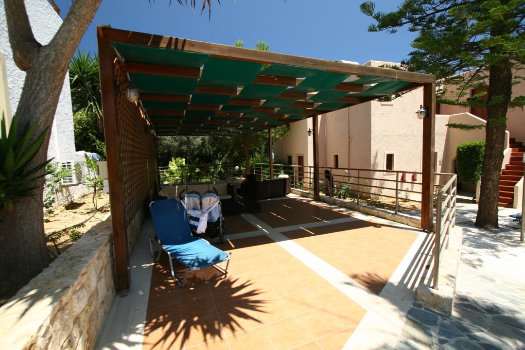 Odpoczynek przy basenie Sirios Village Hotel & Bungalows