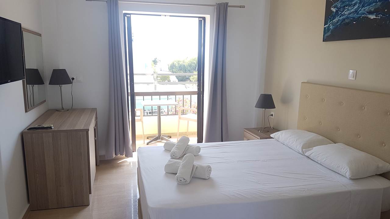 Zimmer Hotel Prassino Nissi