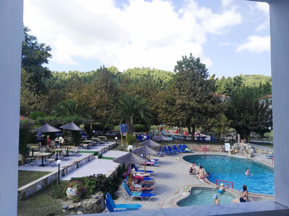 Pool Hotel Chrousso Village