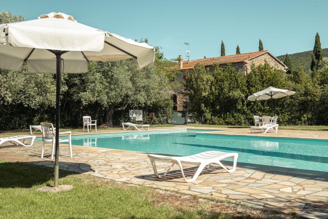 Pool Tenuta Il Cicalino