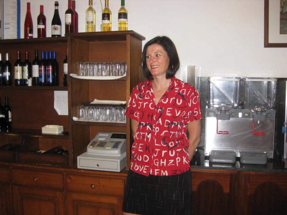 Die nette Bedienung Hotel Ses Puntetes