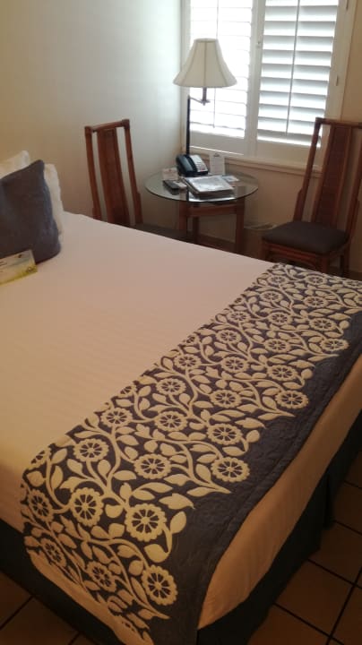 Zimmer Days Inn Maui Oceanfront Inn