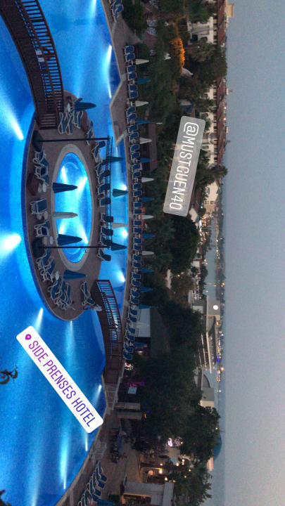 Pool Side Prenses Resort & Spa