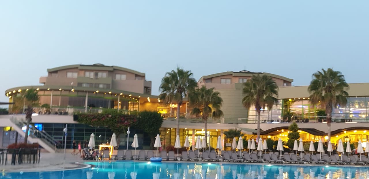 Pool VONRESORT Golden Coast