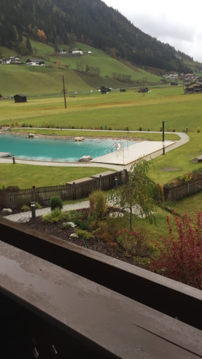 Pool Alpeiner Nature Resort Tirol