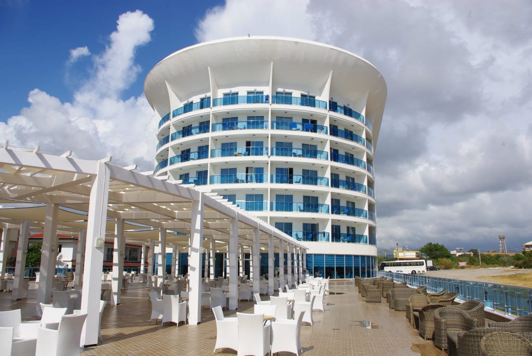 Haupthaus mit Lobby Terrasse Sultan of Dreams Hotel & Spa