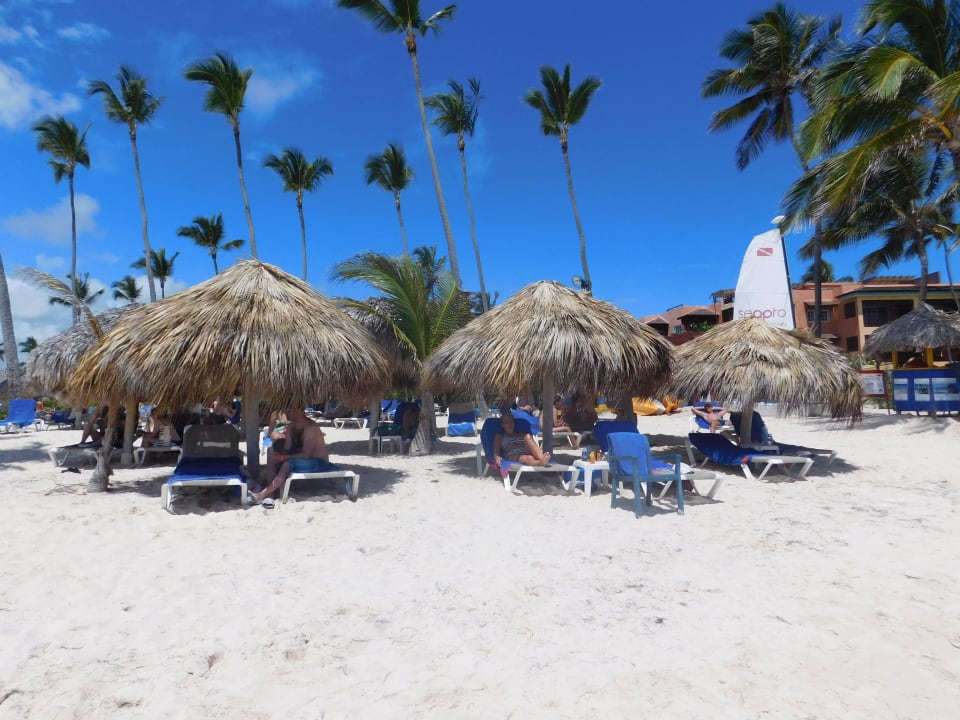 Strandschirme Punta Cana Princess All Suites Resort & Spa