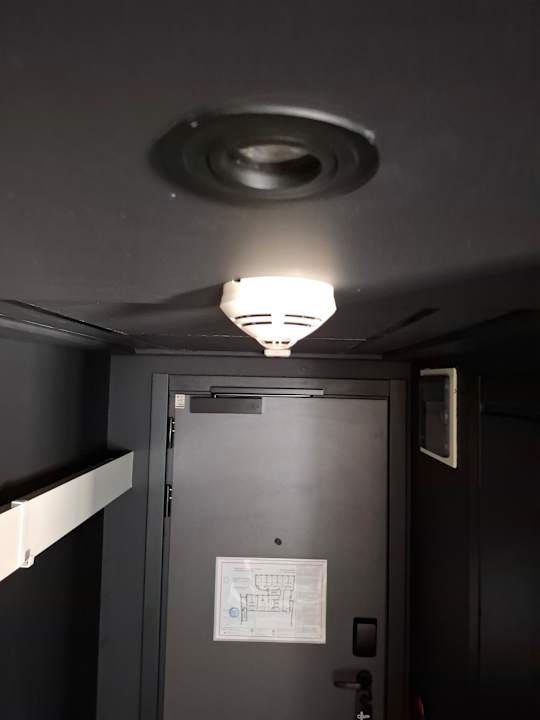 Zimmer ibis Lviv Center