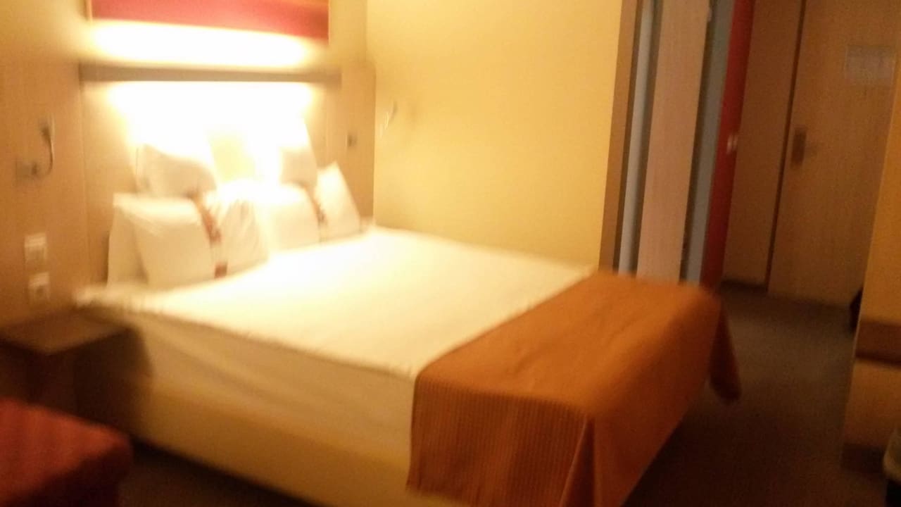 Bequemes Doppel mit sehr guter Matratze Holiday Inn Express Nürnberg - Schwabach