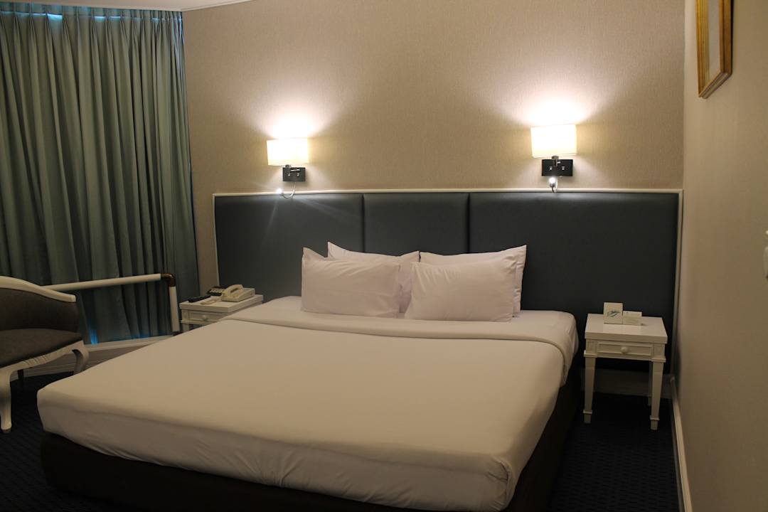 Zimmer Hotel Windsor Suites & Convention