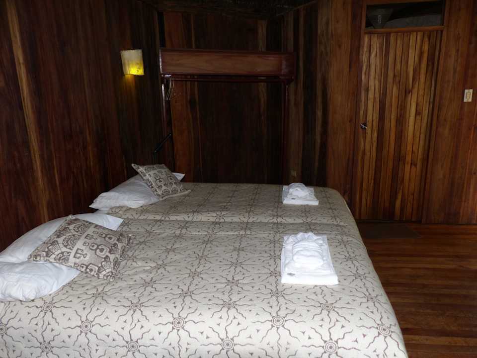 2 große Betten Huasquila Amazon Lodge