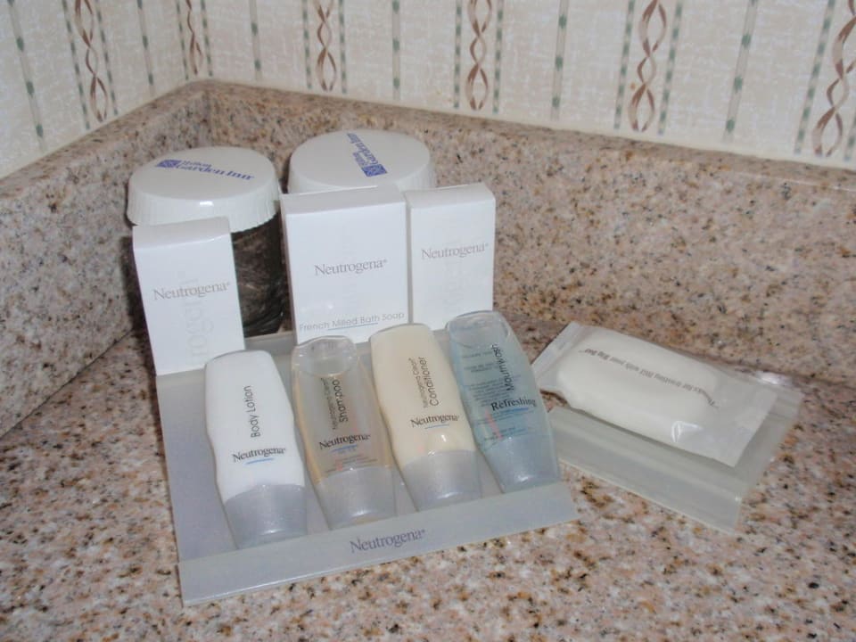 Toilettenartikel von Neutrogena Hotel Hilton Garden Inn Wichita