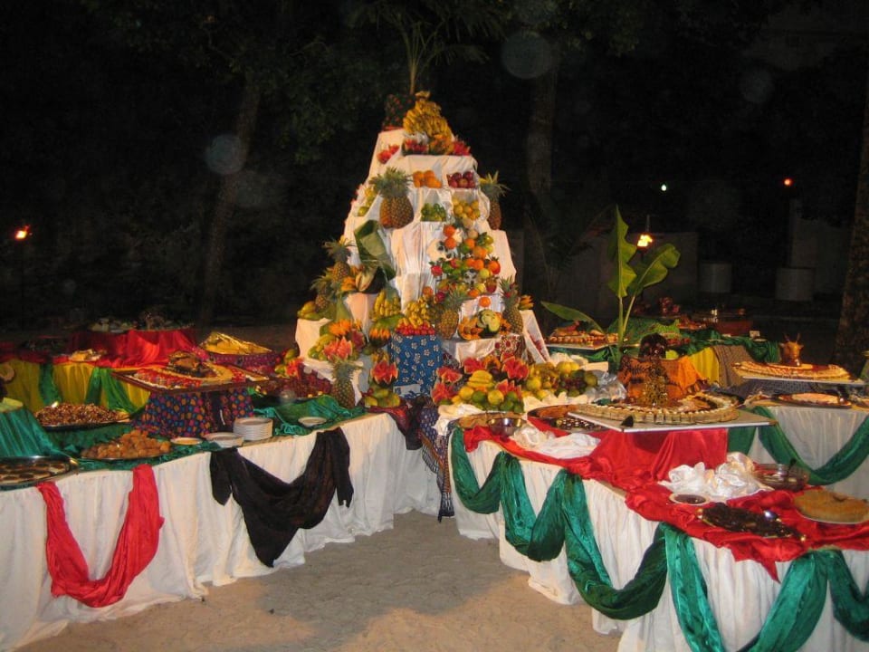 Dessert-Buffet am Strand Diamonds Leisure Beach & Golf Resort