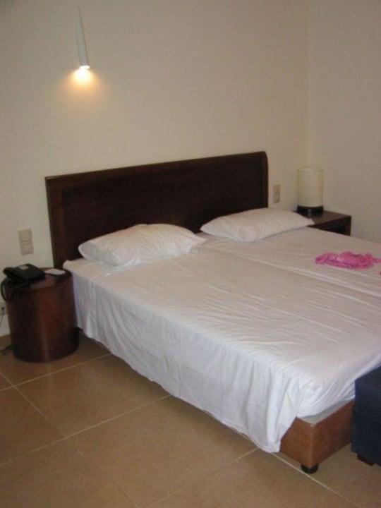 Hotelzimmer, Familienzimmer Haupthaus Apollonia Beach Resort & Spa