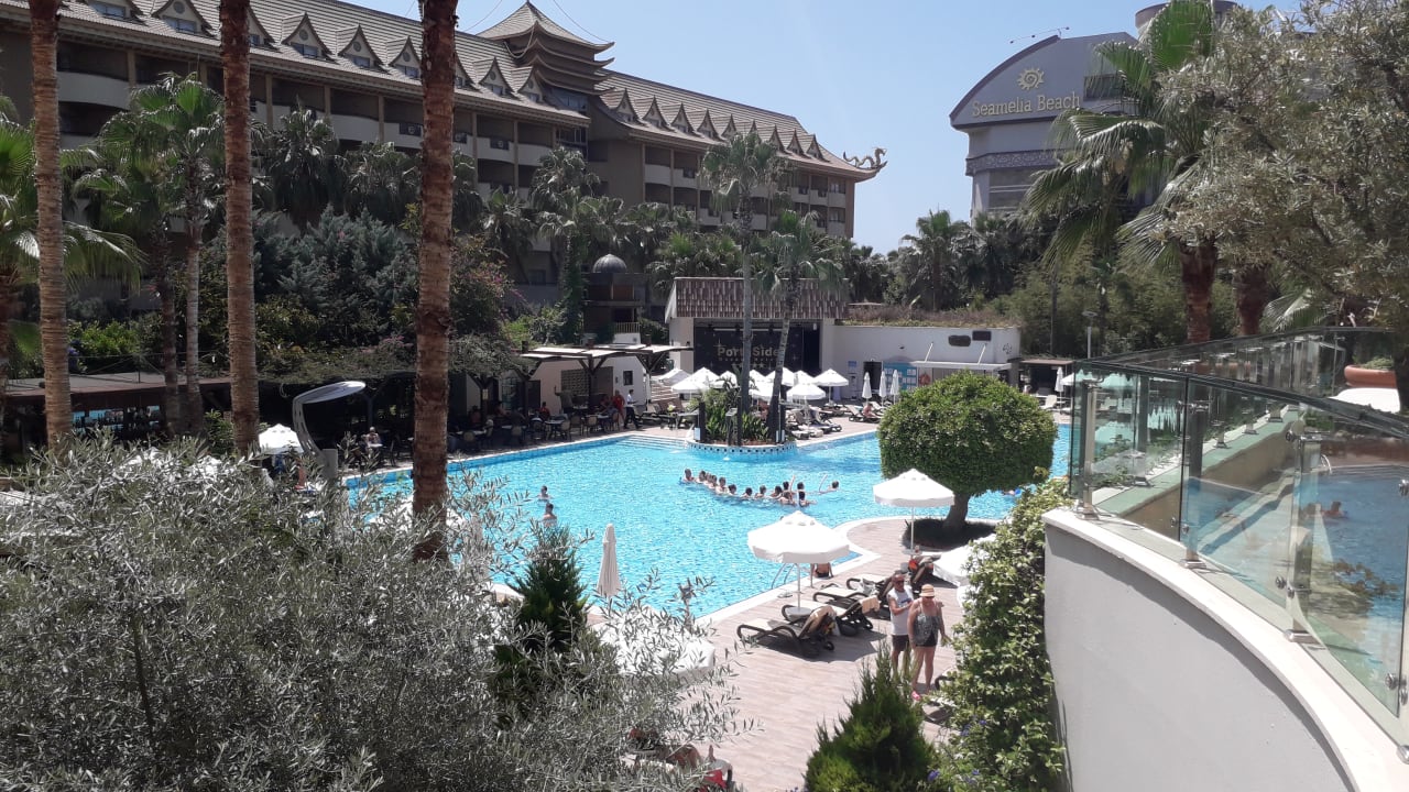 Pool Port Side Resort Hotel