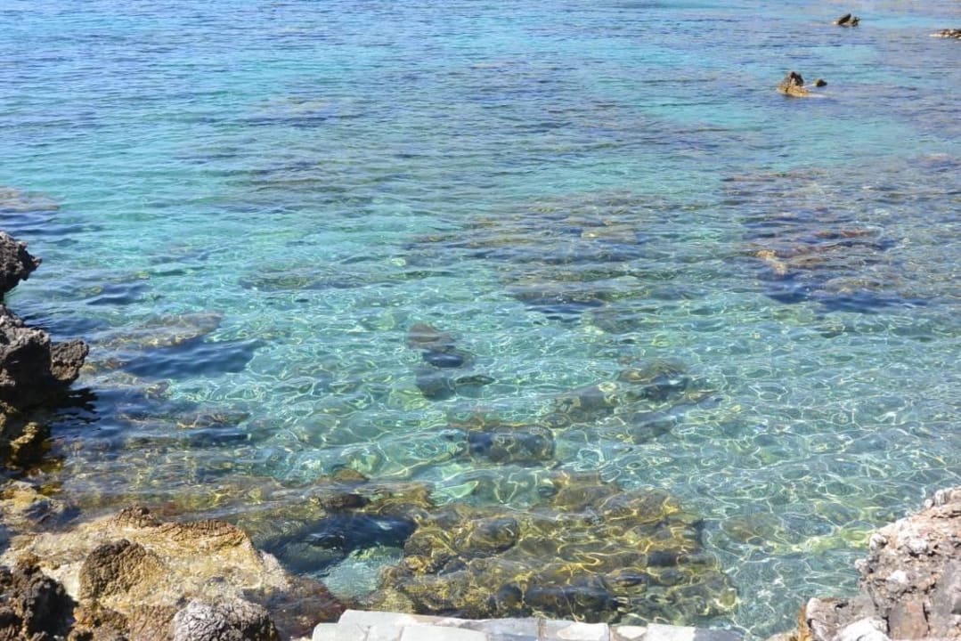 Hotelbucht, glasklares Wasser Hotel Kalithea Horizon Royal