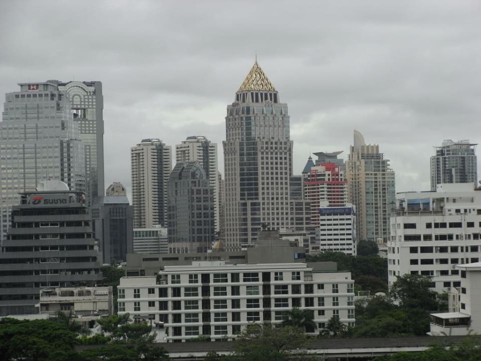 Ausblick vom Balkon Dusit Suites Hotel Ratchadamri, Bangkok