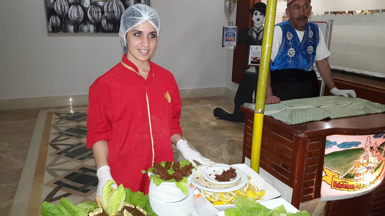 Begrüßung zum Dinner bis zur Öffnung Adalya Ocean Deluxe