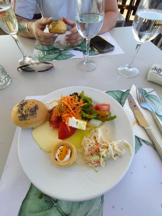 Gastro Alexandra Beach Resort & Spa