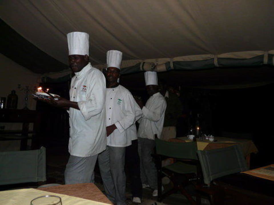 Torte zum 40. Hochzeitstag Entim Masai Mara Camp