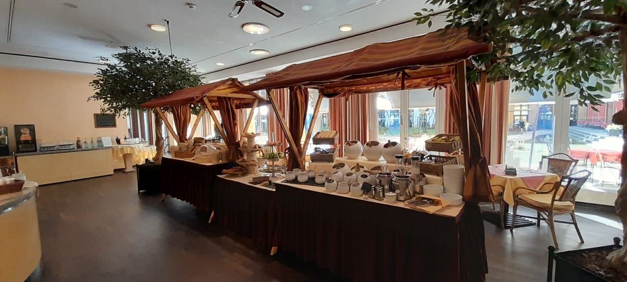 Gastro Hotel Elbflorenz Dresden