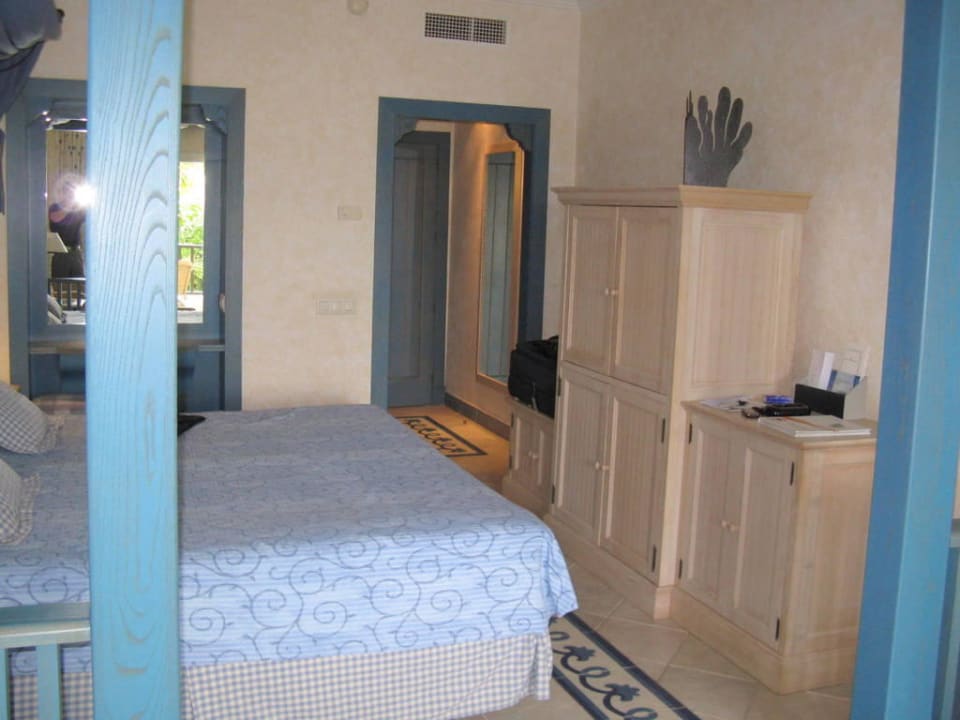 Fernsehen nur im Bett! Hotel LIVVO Volcan Lanzarote